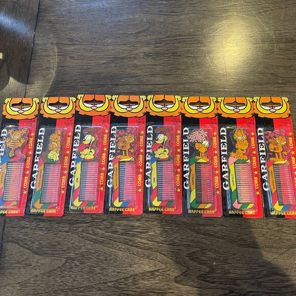 8 Rare Happee Care Combs - Garfield - Picture 1 of 5